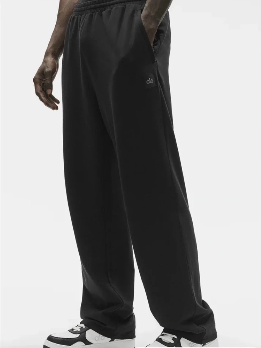 Alo yoga Double Take Straight Leg Pant. Size. M l. Color black